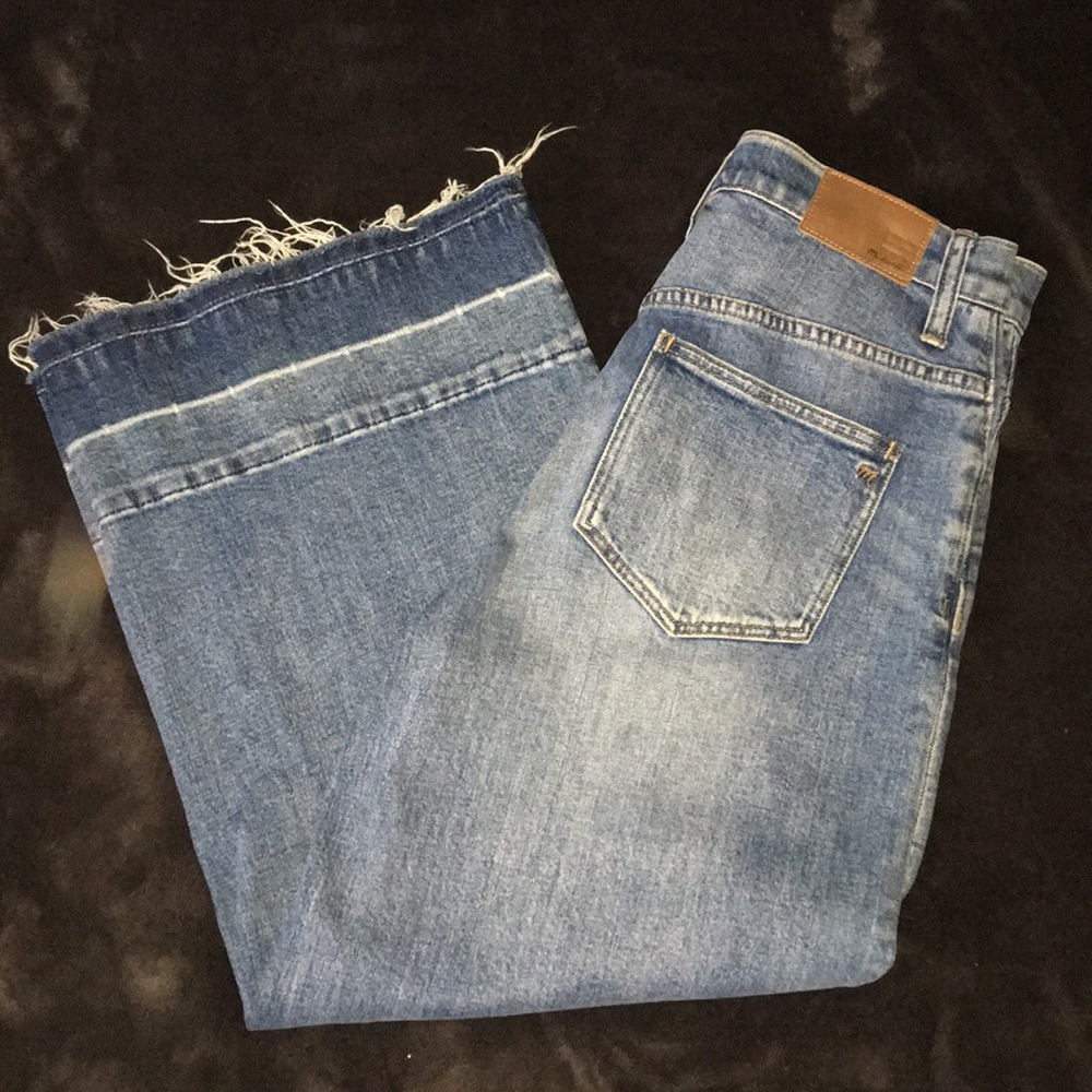 Madewell High-Rise Frayed Hem Jeans in Light Blue Wash